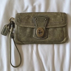 Vintage Coach Legacy Gray Leather Wristlet
